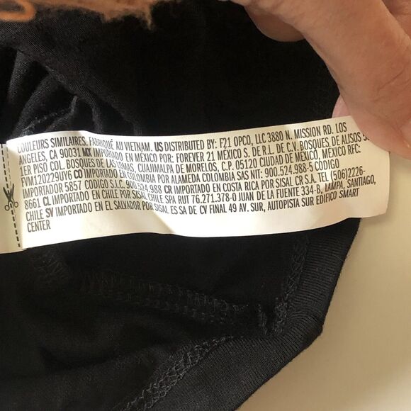 Forever 21 Hello Kitty And Friends Women’s  T-Shirt Size Large NWT - Picture 15 of 16